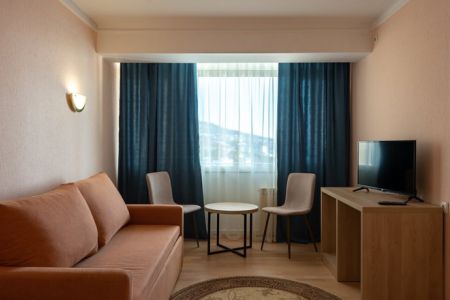 Апартаменты 2-местный 2-комнатный (с кухней)