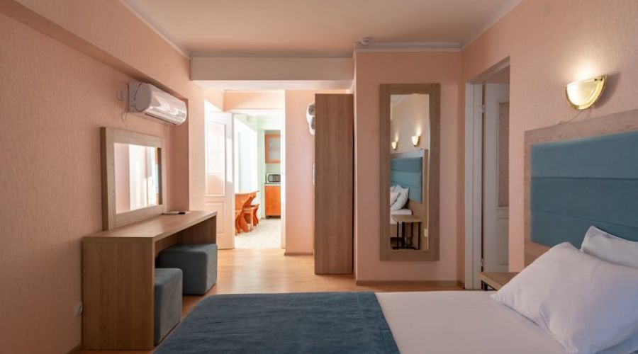 Апартаменты 2-местный 2-комнатный (с кухней)