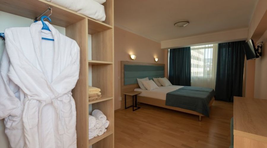 Апартаменты 2-местный 2-комнатный (с кухней)